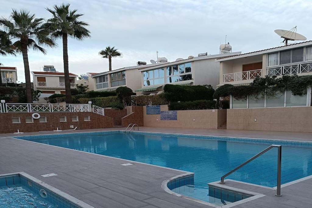 Sea View House With Pool Limassol
